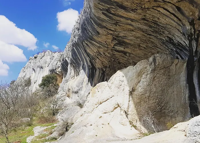 Secret Garden Daire Črni Kal